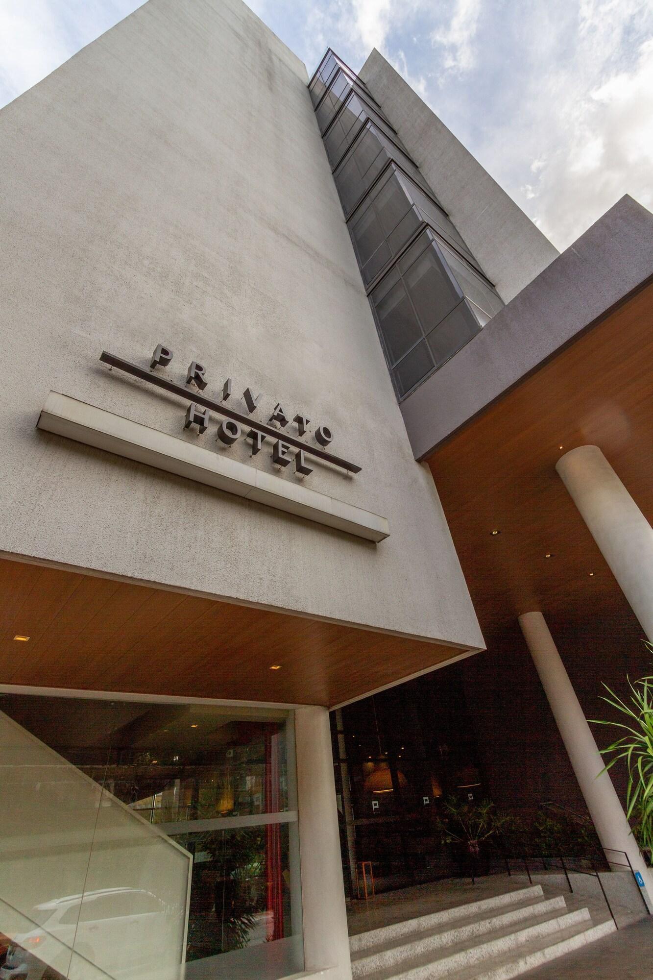 Hotel Privato Quezon 3*