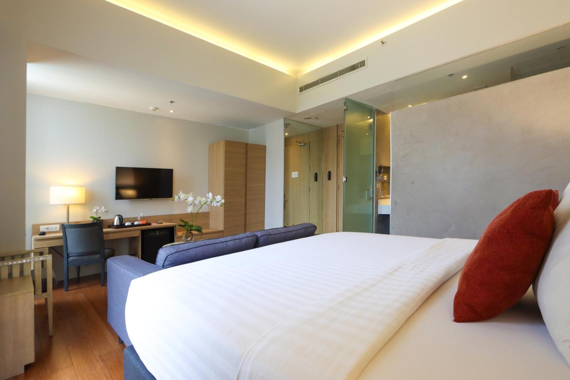 Privato Quezon 3*