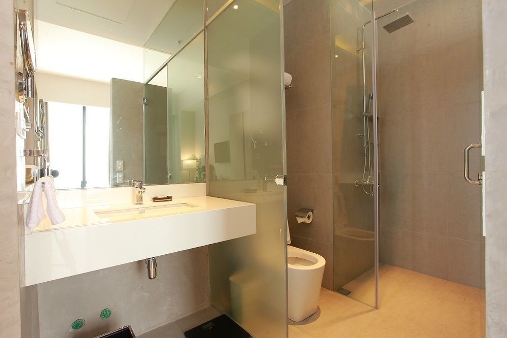 Privato Quezon 3*